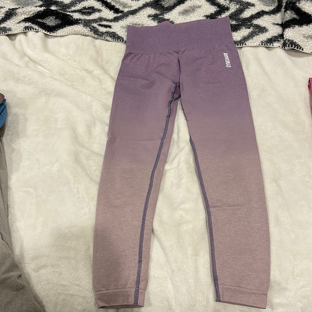 Purple gymshark leggings (LIKE NEW)